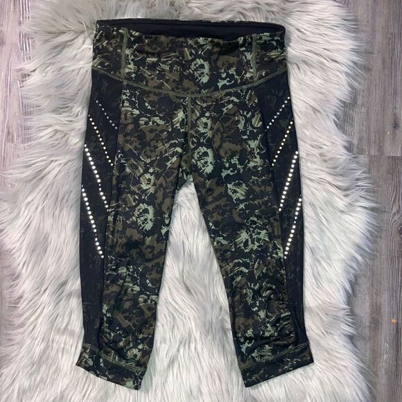 LULULEMON Green Floral & Black Mesh Cropped Leggings - Picture 3 of 8